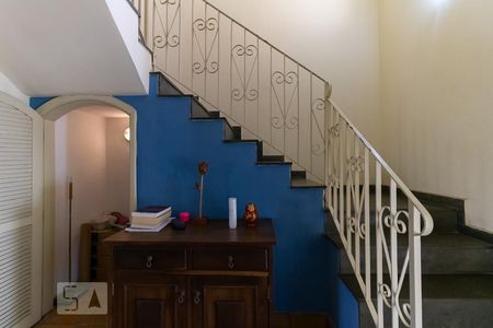 Casa à venda com 225m², 4 quartos e 2 vagasHall da Escada