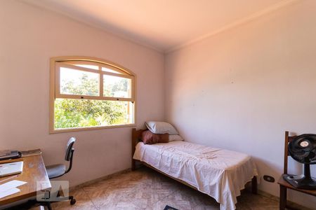 Casa à venda com 225m², 4 quartos e 2 vagasQuarto 3