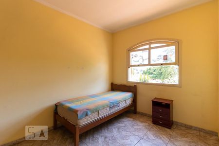 Casa à venda com 225m², 4 quartos e 2 vagasQuarto 4