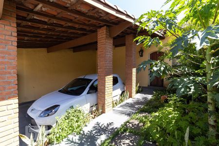 Casa à venda com 225m², 4 quartos e 2 vagasGaragem