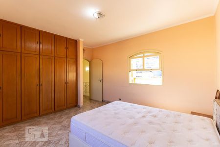 Casa à venda com 225m², 4 quartos e 2 vagasQuarto 2
