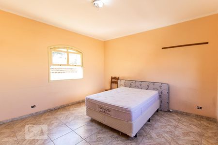 Casa à venda com 225m², 4 quartos e 2 vagasQuarto 2