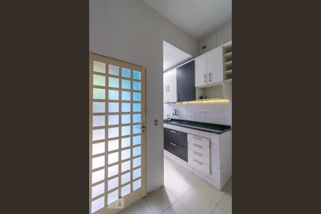 Casa para alugar com 60m², 2 quartos e 2 vagas Casa para alugar com 60m², 2 quartos e 2 vagasCozinha