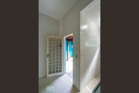 Casa para alugar com 60m², 2 quartos e 2 vagas Casa para alugar com 60m², 2 quartos e 2 vagasCozinha