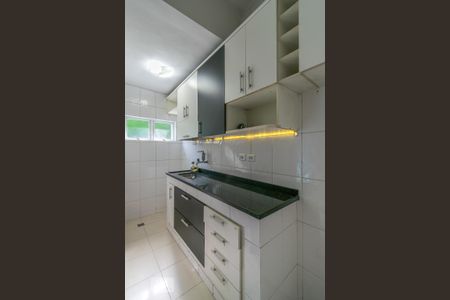 Casa para alugar com 60m², 2 quartos e 2 vagas Casa para alugar com 60m², 2 quartos e 2 vagasCozinha