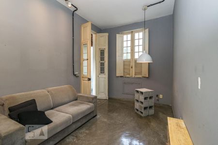 Sala de casa para alugar com 2 quartos, 60m² em Penha, Rio de Janeiro