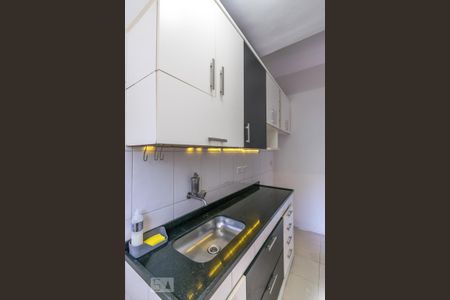 Casa para alugar com 60m², 2 quartos e 2 vagas Casa para alugar com 60m², 2 quartos e 2 vagasCozinha