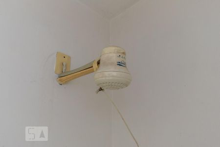 Casa para alugar com 60m², 2 quartos e 2 vagas Casa para alugar com 60m², 2 quartos e 2 vagasBanheiro de Serviço