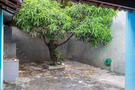 Casa para alugar com 60m², 2 quartos e 2 vagas Casa para alugar com 60m², 2 quartos e 2 vagasVista do Quarto 2 (Quintal dos fundos)