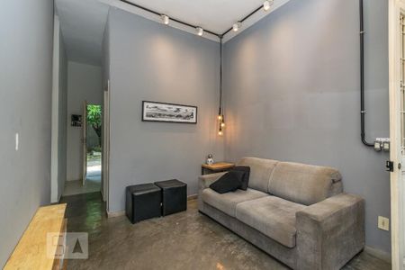 Sala de casa para alugar com 2 quartos, 60m² em Penha, Rio de Janeiro
