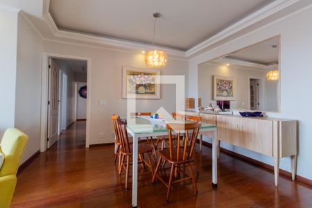 Apartamento à venda com 120m², 4 quartos e 1 vagaSala