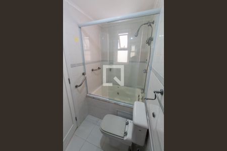 Apartamento à venda com 120m², 4 quartos e 1 vagaBanheiro do Quarto 4