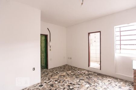 Sala/Quarto/Cozinha de casa para alugar com 1 quarto, 16m² em Nonoai, Porto Alegre
