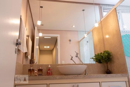 Apartamento para alugar com 82m², 2 quartos e 1 vagaBanheiro