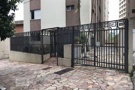 Apartamento para alugar com 82m², 2 quartos e 1 vaga Apartamento para alugar com 82m², 2 quartos e 1 vagaFachada