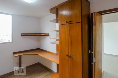 Quarto 1 de apartamento para alugar com 2 quartos, 62m² em Jardim Celeste, São Paulo