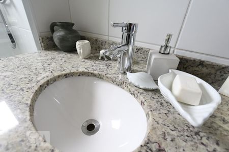 Apartamento à venda com 74m², 2 quartos e 1 vagaBanheiro