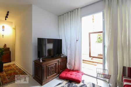 Sala de apartamento à venda com 2 quartos, 74m² em Jardim Caboré, São Paulo