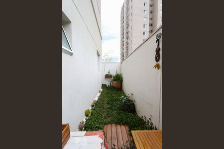 Apartamento à venda com 74m², 2 quartos e 1 vagaVaranda da sala