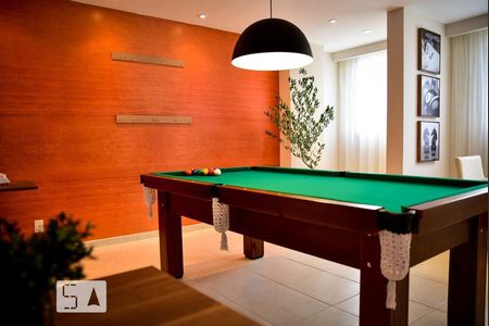 Apartamento à venda com 74m², 2 quartos e 1 vagaÁrea comum