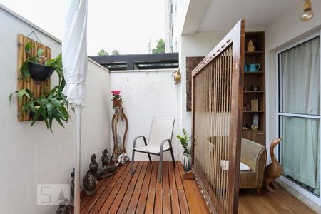 Apartamento à venda com 74m², 2 quartos e 1 vagaVaranda da sala