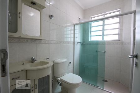 Casa à venda com 150m², 3 quartos e 2 vagasBanheiro