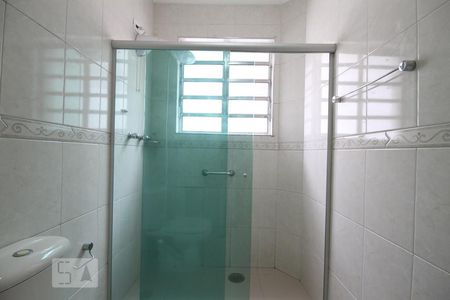 Casa à venda com 150m², 3 quartos e 2 vagasBanheiro