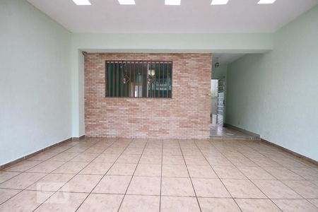 Casa à venda com 150m², 3 quartos e 2 vagasGaragem