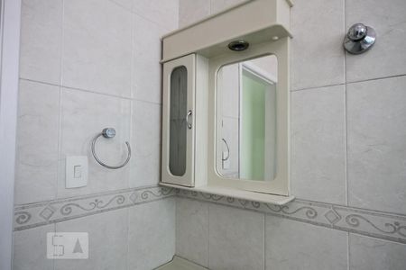 Casa à venda com 150m², 3 quartos e 2 vagasBanheiro