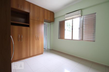 Casa à venda com 150m², 3 quartos e 2 vagasSuíte