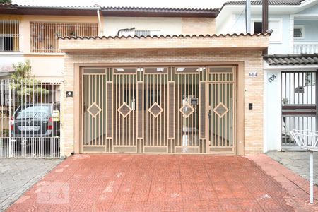 Casa à venda com 150m², 3 quartos e 2 vagasFachada