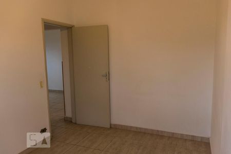 Apartamento para alugar com 98m², 2 quartos e 1 vagaQuarto 2 (foto 2)