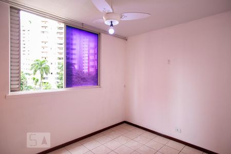 Quarto 1 de apartamento para alugar com 2 quartos, 54m² em Setor Oeste, Goiânia