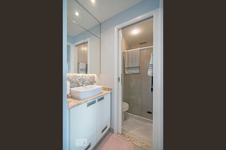 Apartamento para alugar com 37m², 1 quarto e 1 vaga Apartamento para alugar com 37m², 1 quarto e 1 vagaLavatório e Banheiro