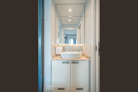 Apartamento para alugar com 37m², 1 quarto e 1 vaga Apartamento para alugar com 37m², 1 quarto e 1 vagaLavatório