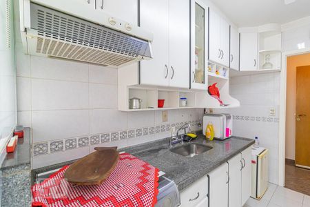 Apartamento à venda com 60m², 2 quartos e 1 vaga Apartamento à venda com 60m², 2 quartos e 1 vagaCozinha