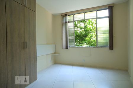 Quarto Suíte de apartamento para alugar com 2 quartos, 70m² em Tijuca, Rio de Janeiro