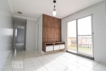 Sala de apartamento para alugar com 2 quartos, 56m² em Setor Goiânia 2, Goiânia