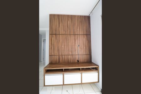 Sala de apartamento para alugar com 2 quartos, 56m² em Setor Goiânia 2, Goiânia