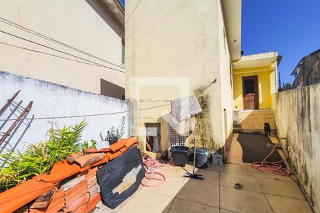 Casa à venda com 96m², 1 quarto e 1 vagaQuintal