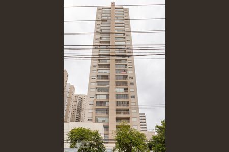Apartamento para alugar com 78m², 2 quartos e 1 vaga Apartamento para alugar com 78m², 2 quartos e 1 vagaFachada