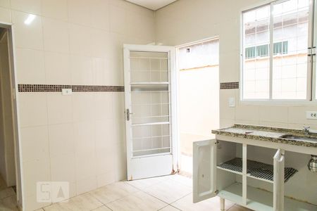 Casa para alugar com 150m², 2 quartos e 2 vagasCozinha