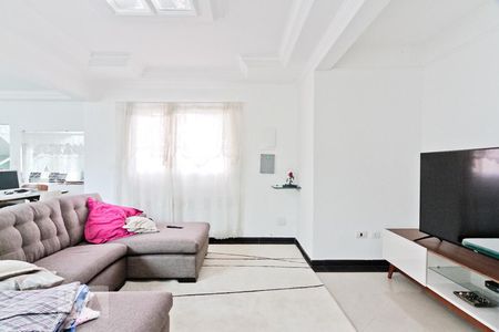 Sala de casa à venda com 4 quartos, 400m² em City América, São Paulo