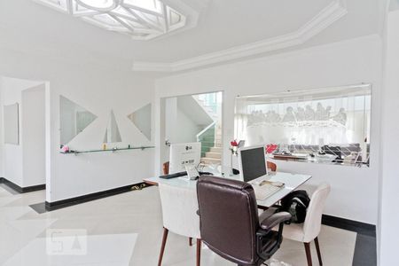 Sala de casa à venda com 4 quartos, 400m² em City América, São Paulo