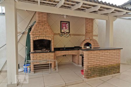 Casa à venda com 400m², 4 quartos e 3 vagasÁrea comum - Churrasqueira