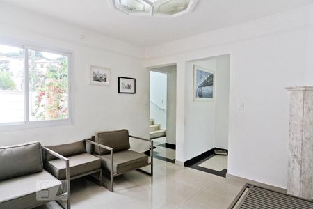 Casa à venda com 400m², 4 quartos e 3 vagasSaleta