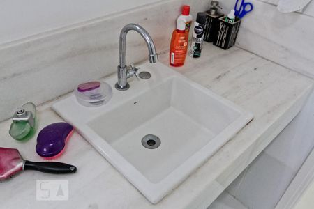 Casa à venda com 400m², 4 quartos e 3 vagasBanheiro