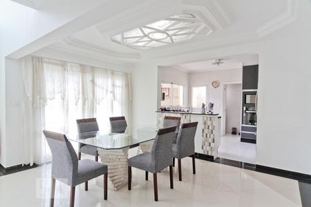 Sala de casa à venda com 4 quartos, 400m² em City América, São Paulo