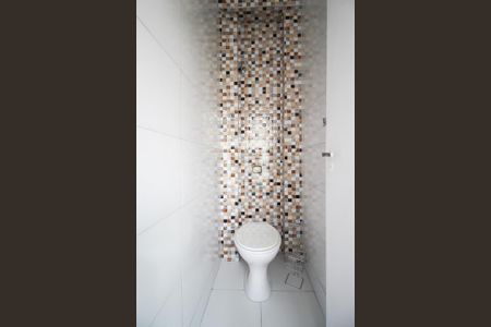 Apartamento para alugar com 60m², 2 quartos e 1 vaga Apartamento para alugar com 60m², 2 quartos e 1 vagaBanheiro de Serviço