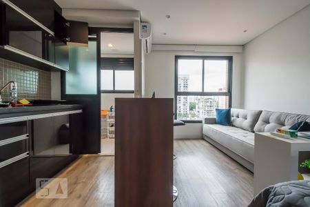 Sala de kitnet/studio para alugar com 1 quarto, 28m² em Cidade Monções, São Paulo